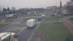 Křižovatka ulic Velká Dlážka a Polní