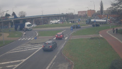 Křižovatka ulic Velká Dlážka a Polní