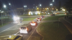 Křižovatka ulic Velká Dlážka a Polní