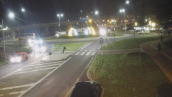 Křižovatka ulic Velká Dlážka a Polní