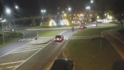 Křižovatka ulic Velká Dlážka a Polní