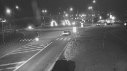 Křižovatka ulic Velká Dlážka a Polní