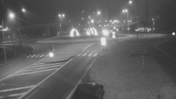 Křižovatka ulic Velká Dlážka a Polní