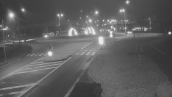 Křižovatka ulic Velká Dlážka a Polní