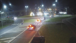 Křižovatka ulic Velká Dlážka a Polní