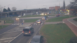 Křižovatka ulic Velká Dlážka a Polní