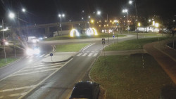 Křižovatka ulic Velká Dlážka a Polní