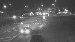 Křižovatka ulic Velká Dlážka a Polní