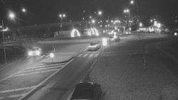 Křižovatka ulic Velká Dlážka a Polní