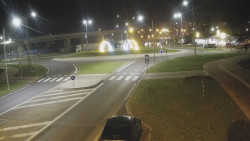 Křižovatka ulic Velká Dlážka a Polní