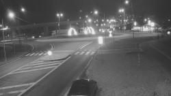 Křižovatka ulic Velká Dlážka a Polní