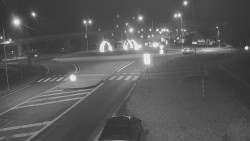 Křižovatka ulic Velká Dlážka a Polní