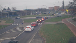 Křižovatka ulic Velká Dlážka a Polní