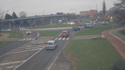 Křižovatka ulic Velká Dlážka a Polní