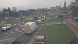 Křižovatka ulic Velká Dlážka a Polní