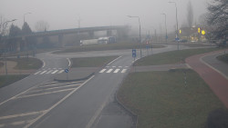 Křižovatka ulic Velká Dlážka a Polní