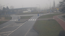 Křižovatka ulic Velká Dlážka a Polní