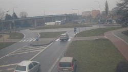 Křižovatka ulic Velká Dlážka a Polní