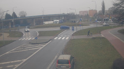 Křižovatka ulic Velká Dlážka a Polní