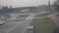 Křižovatka ulic Velká Dlážka a Polní