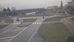 Křižovatka ulic Velká Dlážka a Polní