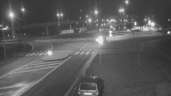 Křižovatka ulic Velká Dlážka a Polní