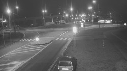 Křižovatka ulic Velká Dlážka a Polní