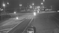 Křižovatka ulic Velká Dlážka a Polní