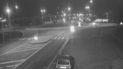 Křižovatka ulic Velká Dlážka a Polní