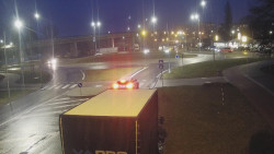 Křižovatka ulic Velká Dlážka a Polní