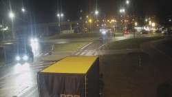 Křižovatka ulic Velká Dlážka a Polní