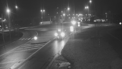 Křižovatka ulic Velká Dlážka a Polní