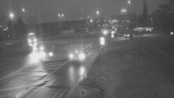 Křižovatka ulic Velká Dlážka a Polní