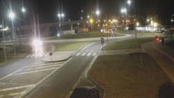 Křižovatka ulic Velká Dlážka a Polní