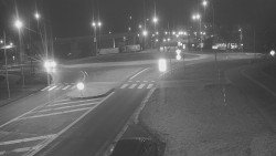 Křižovatka ulic Velká Dlážka a Polní