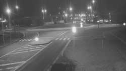 Křižovatka ulic Velká Dlážka a Polní