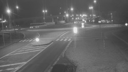 Křižovatka ulic Velká Dlážka a Polní