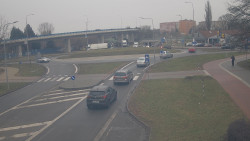 Křižovatka ulic Velká Dlážka a Polní