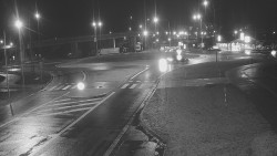 Křižovatka ulic Velká Dlážka a Polní