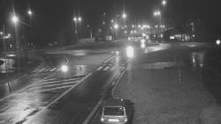 Křižovatka ulic Velká Dlážka a Polní