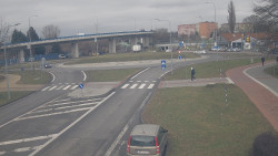 Křižovatka ulic Velká Dlážka a Polní