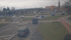 Křižovatka ulic Velká Dlážka a Polní