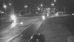 Křižovatka ulic Velká Dlážka a Polní