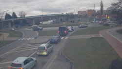 Křižovatka ulic Velká Dlážka a Polní