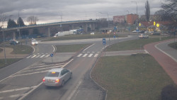 Křižovatka ulic Velká Dlážka a Polní