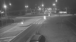 Křižovatka ulic Velká Dlážka a Polní