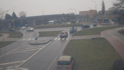 Křižovatka ulic Velká Dlážka a Polní