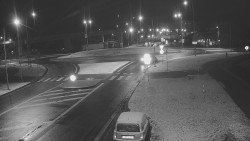 Křižovatka ulic Velká Dlážka a Polní