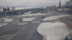 Křižovatka ulic Velká Dlážka a Polní