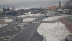 Křižovatka ulic Velká Dlážka a Polní